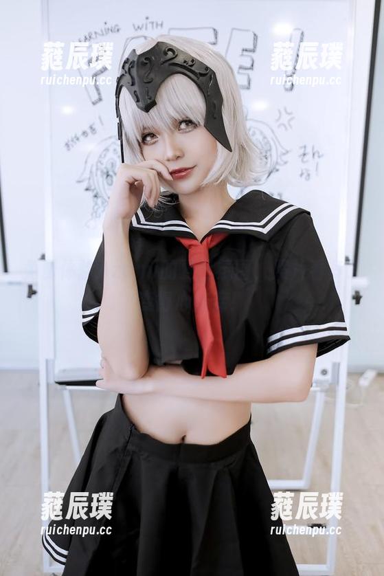 Azami 免费体验Azami的夏日氛围,照片看多了变得心痒痒!