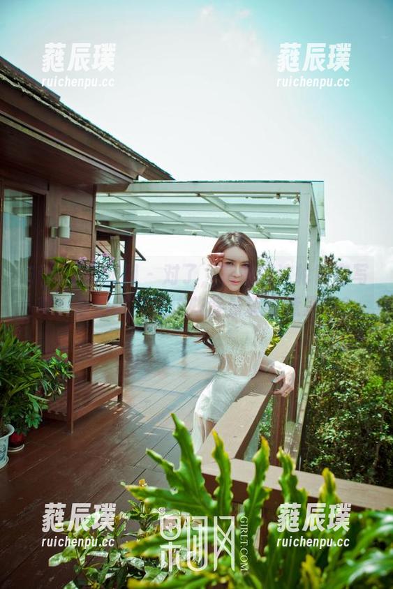 GIRLT果团网 - 对了，莫雅淇这轮镂空写真，你们都发现这些背景真有意思吧？
