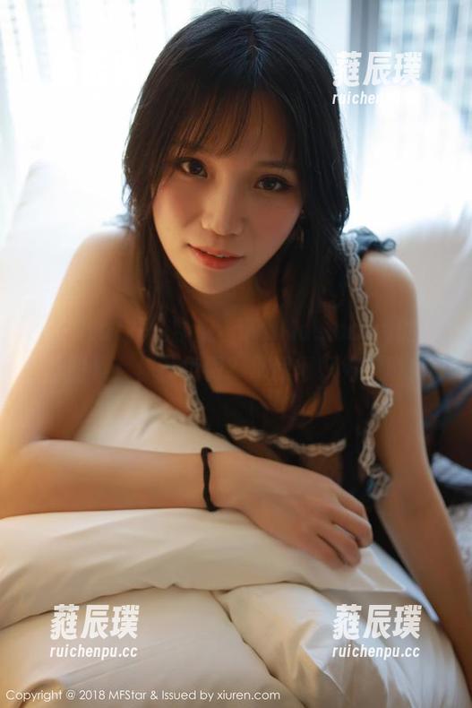 MFStar模范学院 - NaNa_baby的白丝图集，你说免费？那我得好好瞧瞧！