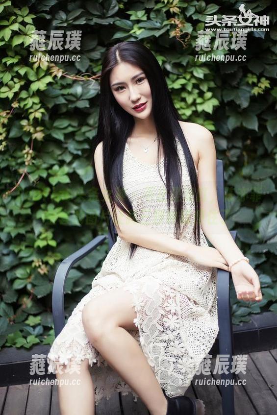 TouTiao头条女神-陈亦菲 TouTiao头条女神 - 不止是浴缸,陈亦菲全套的图片让我三秒钟就停住了