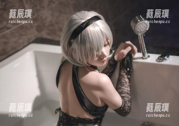 Uki雨季的精选套装，假装优雅其实不容易