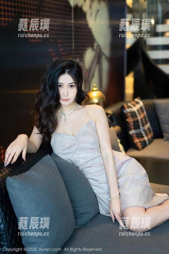 Xiuren秀人网-余贝拉bella Xiuren秀人网 - 谁都没想到,余贝拉bella在这组高清图片中把秘书演得如此细腻,简直就是另一种诱惑。
