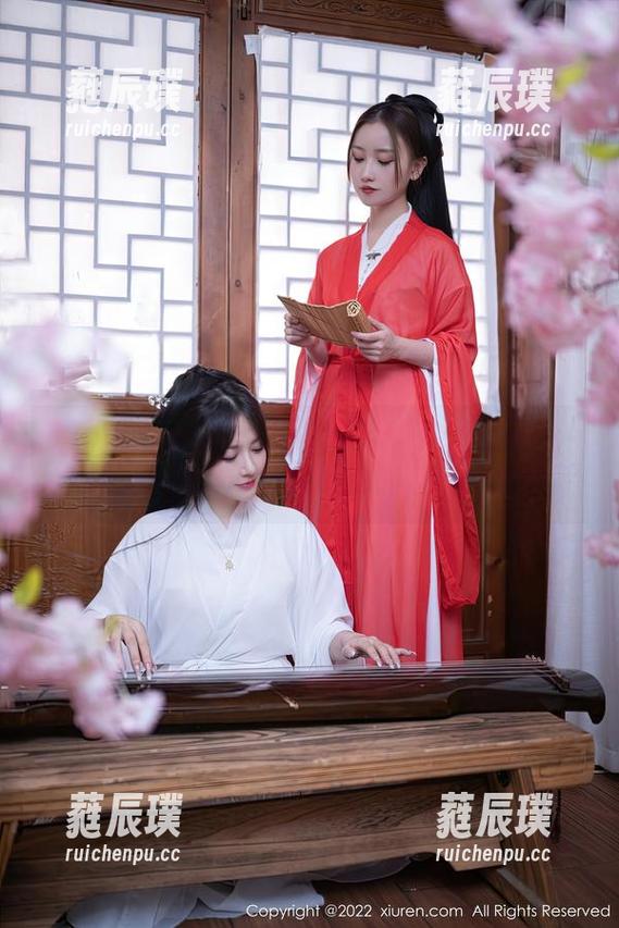 Xiuren秀人网-果果Nikki Xiuren秀人网 - 高清图集:果果Nikki修女,难道这就是我想象中的修女?