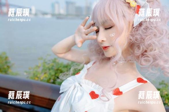 叉子宝宝说：“我不害羞”，那么这组内衣作品分享就好好欣赏一下吧。