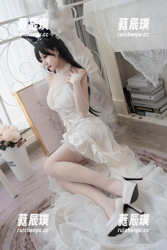 小仓千代w 小仓千代w的写真图集!利兹怎么就成了梦中的女神呢?