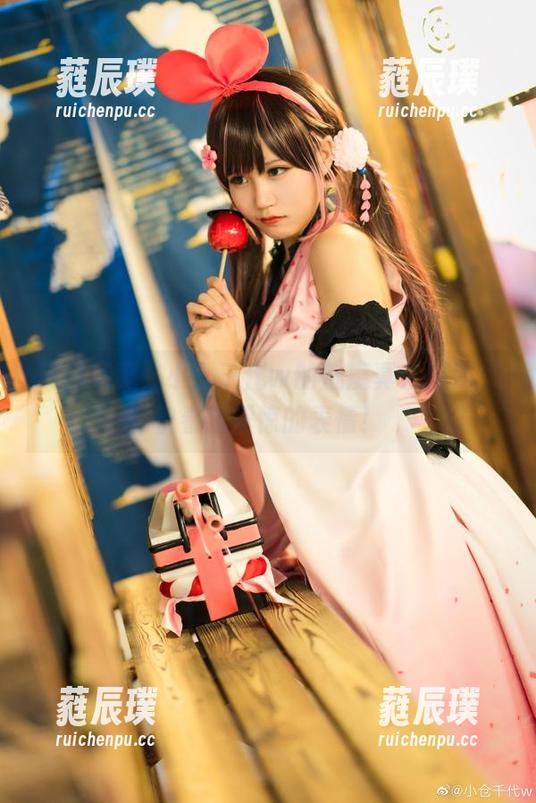 精选写真，小仓千代w的魅魔真会魔法，快看我震惊的表情！