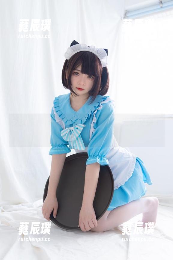 少女秩序-小满 少女秩序 - 小满的眼镜作品,光影交错下隐隐的格调