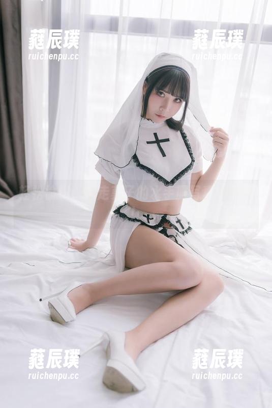 抱走莫子 轻松愉快:抱走莫子的水手服写真大曝光!