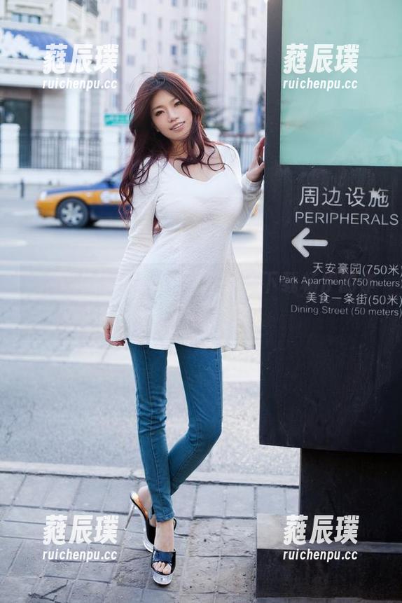 推女郎 - 双马尾要有气质，下载杨伊的作品还要打扮吗？