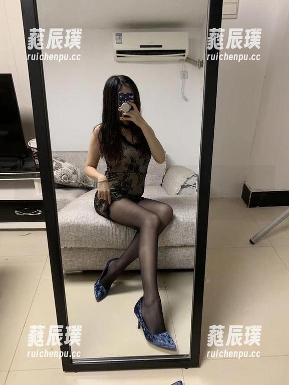提袜少女 微密圈 - 提袜少女的写真,那种微信朋友圈系列的视频特效也算是独特呀。