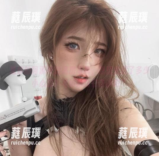 是你的阿薰呀的病房写真，原图里藏了多少小心思？不如给我们讲讲吧？