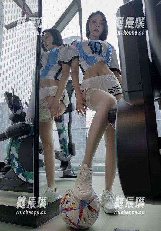 微密圈 - 美图在手，果儿Victoria在线教你万圣节扮装新套路！