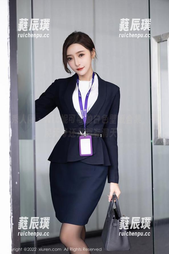 秀人网-Nic妮可可 秀人网 - Nic妮可可的白色壁纸合集,平淡无奇还是别有洞天?
