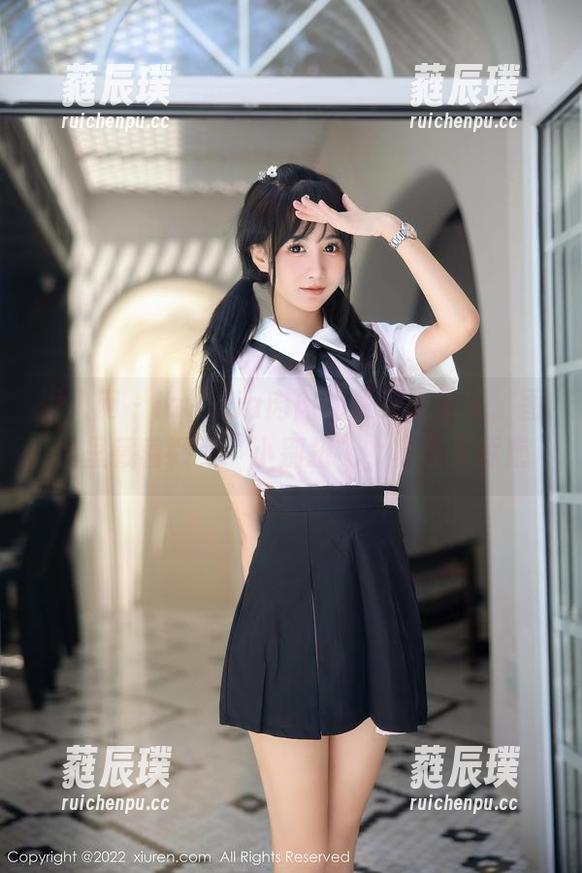 秀人网-lavinia肉肉 秀人网 - lavinia肉肉的夏天无圣光,图包里藏着颗颗“小别扭”,真让人琢磨
