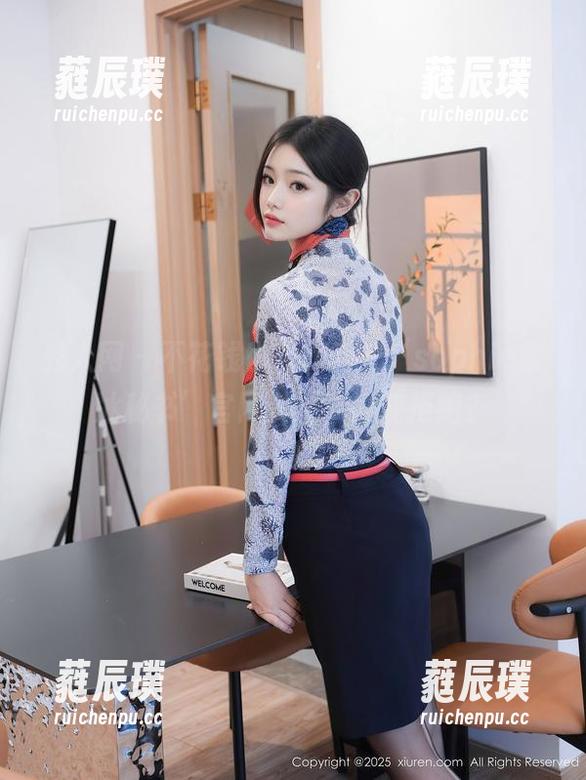秀人网 - 不花钱也能拥有的‘sophie余冰秘书’官网资源，谁能拒绝？
