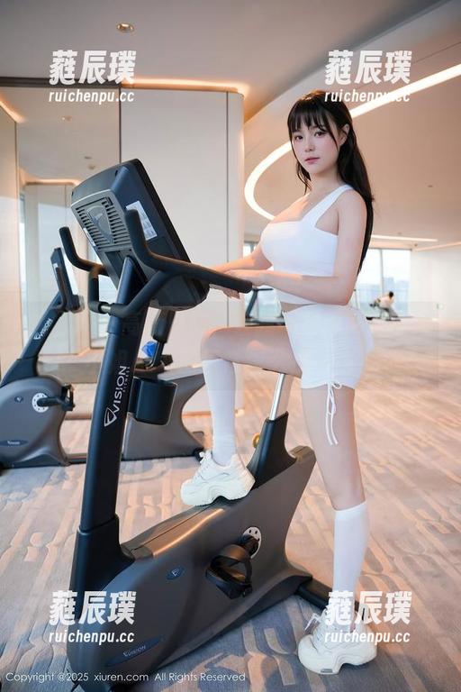 秀人网-于大小姐AYU 秀人网 - 高清日常,让我不禁想问:于大小姐AYU的日常怎么那么甜?