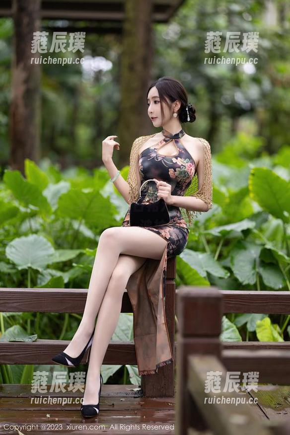 秀人网-夏馨瑶 秀人网 - 夏馨瑶的白裙开箱!这是福利,想不想来一波神仙图包?
