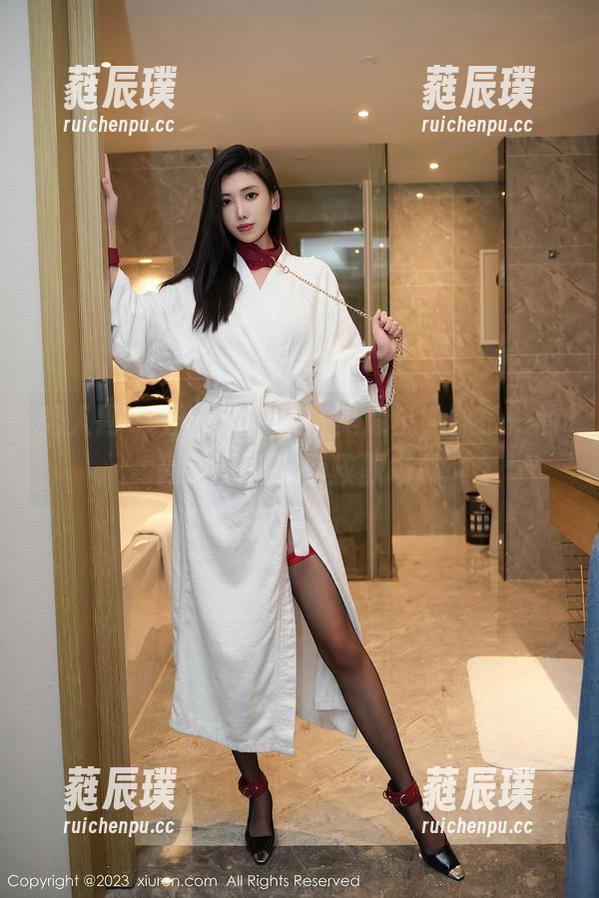 秀人网 - 办公室面临审美危机，林乐一的高清写真来拯救职场！