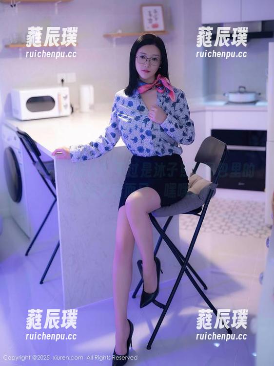 秀人网 - 双人？不过是沐子熙V图包里的默契交锋而已，嘿嘿。