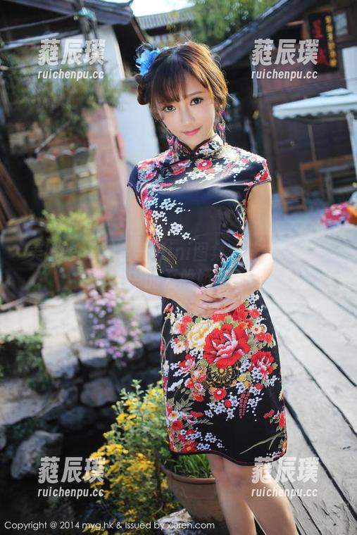 美媛馆-糯美子Mini 美媛馆 - 糯美子Mini图集:连衣裙炸裂中的万般娇羞