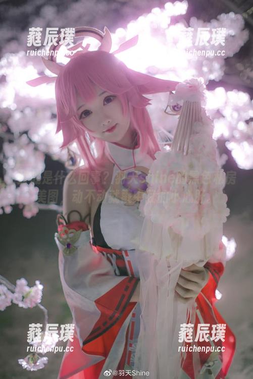 到底是什么回事？羽天shine的黑色私房美图，动不动就戳中我的小心肝。
