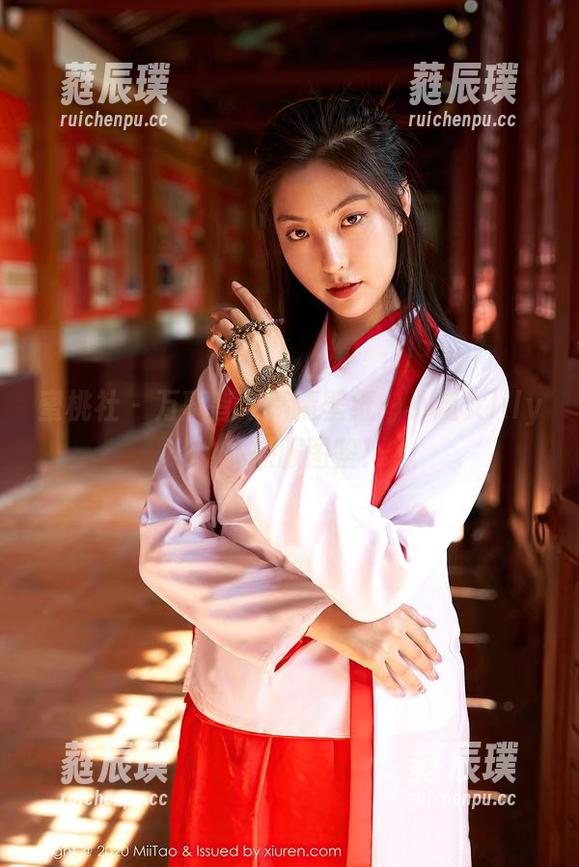 蜜桃社-小魔女lily 蜜桃社 - 万事皆可高清壁纸:小魔女lily的体操服图鉴!