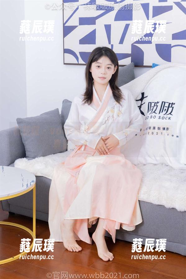 袜啵啵 - vans帆布鞋+小奶熊=无极限写真资源，快来瞧瞧！