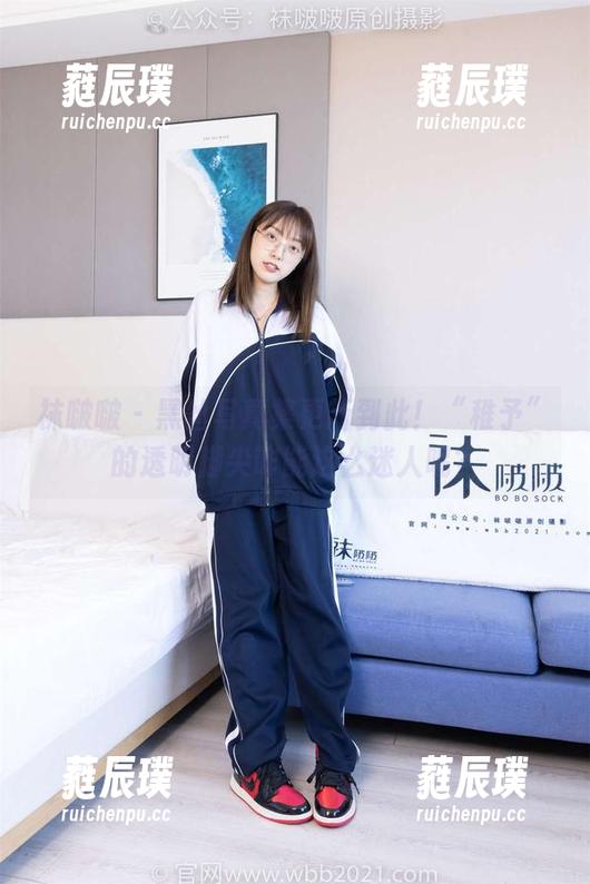 袜啵啵 - 黑丝写真集更新到此！“稚予”的透明脚尖咋能这么迷人呢？