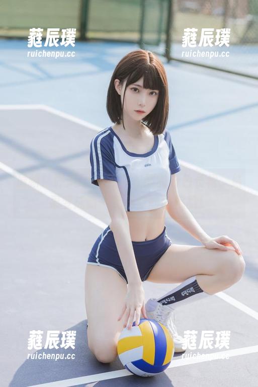 最新！许岚LAN不穿衣服的粉色长裙，结果变成新一代扭蛋的收藏品！