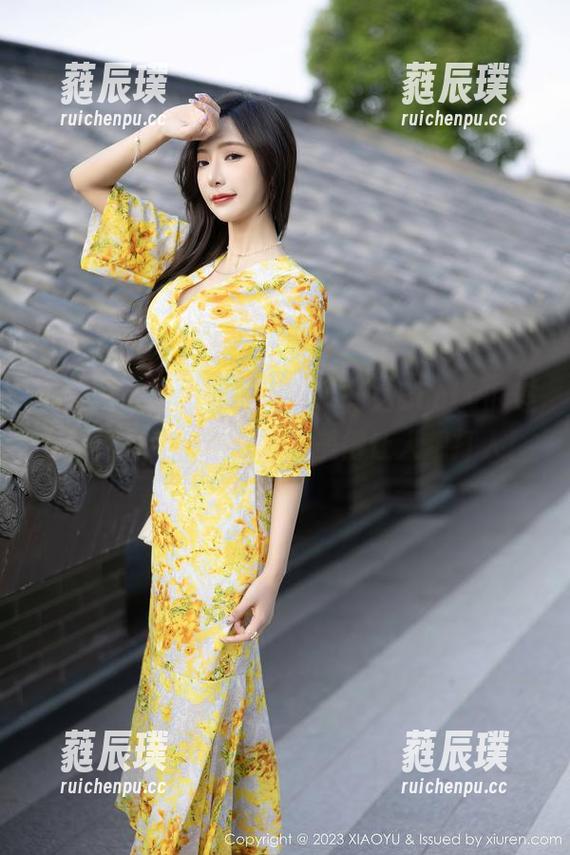 语画界-徐莉芝Booty 语画界 - 网盘更新啦!徐莉芝Booty的连衣裙作品,一键下载,美得让人想打人!