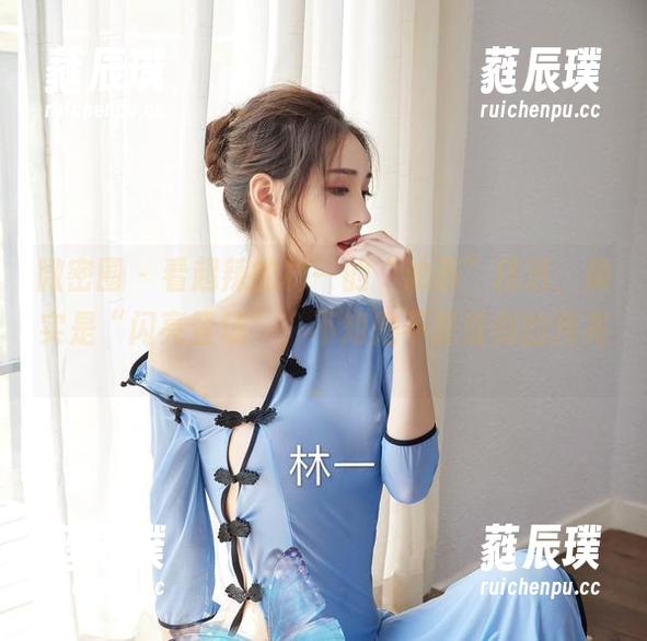 超辣的林一 微密圈 - 看超辣的林一的“油亮”精选,确实是“闪亮登场”,不知是不是滑倒的预兆。