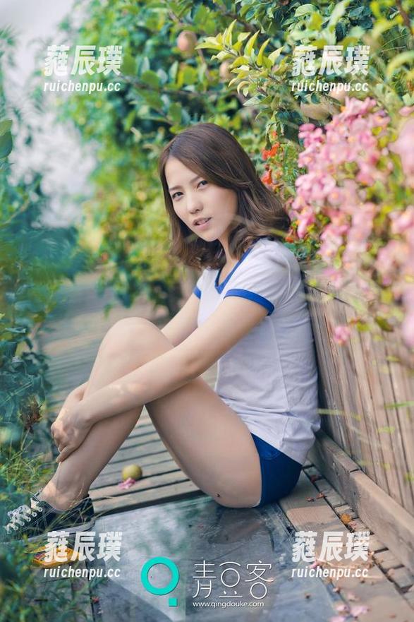 青豆客-吕梦玉 青豆客 - 吕梦玉又一次把“日常”玩出了新高度:最新套图等你来品!