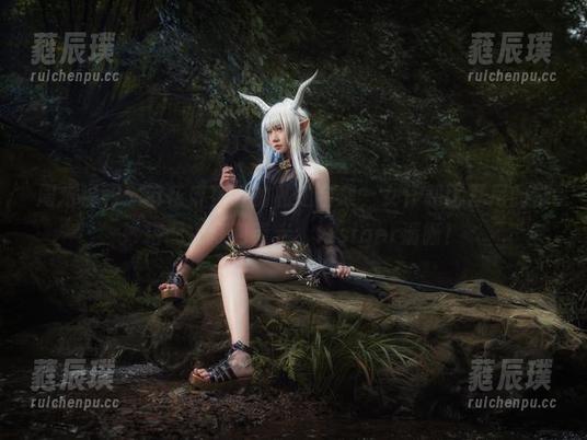 麻花麻花酱 周末福利:麻花麻花酱的私拍合集,女仆和比基尼的奇妙搭配,打包带走,好siger清晰!